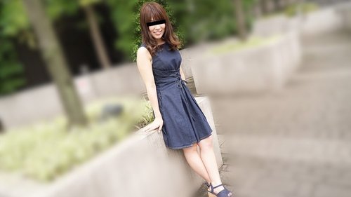 素人美女が愛が止まらない！無修正中出し潮吹き