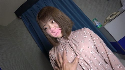 145cm Fカップ小柄女子初体験！奥まで挿入され即イキ中出し