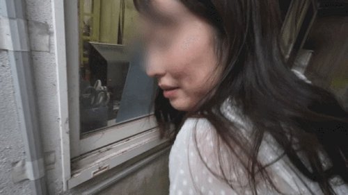 बिना सेंसर MILF आउटडोर क्रेम्पी: पड़ोसी परिपक्व महिला खुले में सेक्स