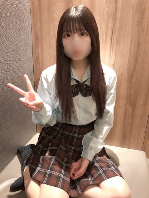 Fille bonnet E ressemblant à Nozaka Yoyuki se masturbe, amateur non censuré