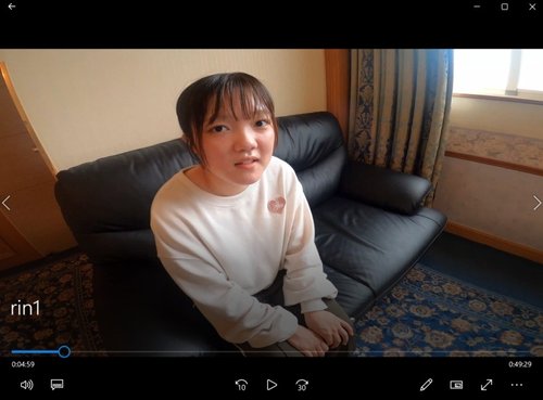 清纯娇小女大学生Rin第一次口交体验 POV