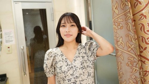 Serveuse de Café Yuzuki 20 ans Corps Mince Non Censuré Sans Préservatif